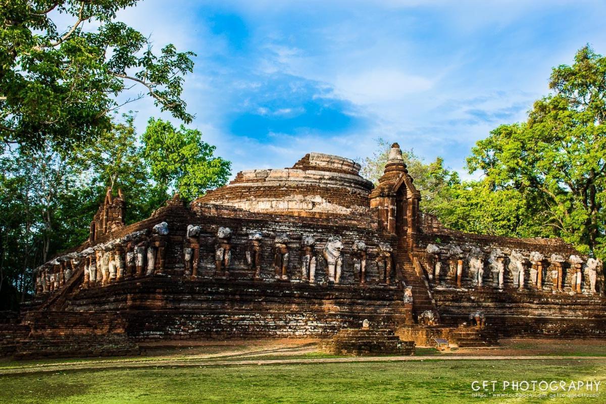 Soda Resort Kamphaeng Phet Exterior foto