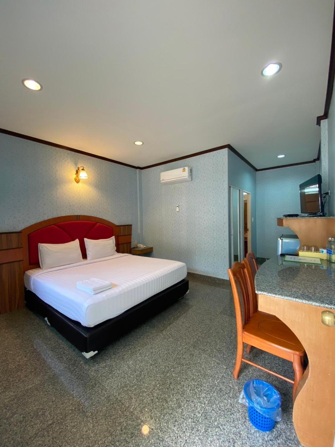 Soda Resort Kamphaeng Phet Exterior foto