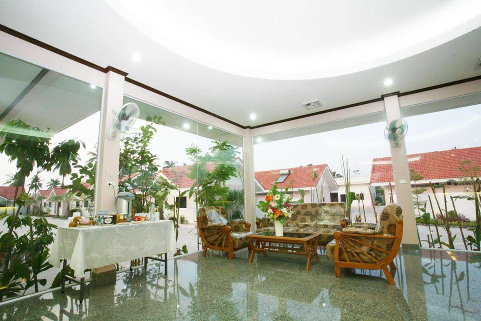 Soda Resort Kamphaeng Phet Exterior foto